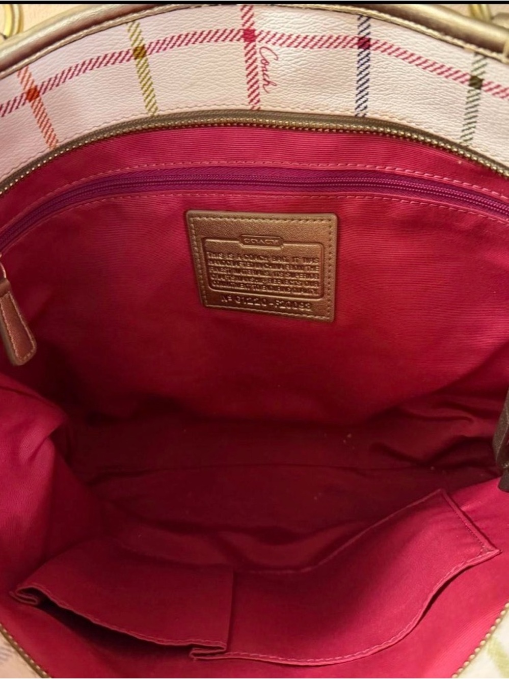 Coach 2012 White Tattersall Signature Tote with Gold Trim - Picture 4 of 7